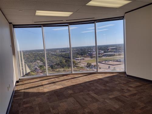 7322-7324 Southwest Freeway - 118x1-1618-sm