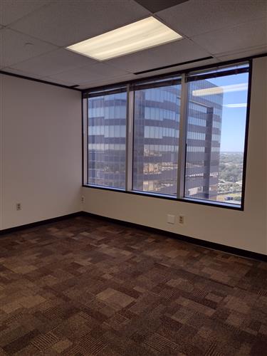 7322-7324 Southwest Freeway - 118x1-1630-sm