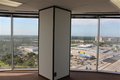 7322-7324 Southwest Freeway - 118x1-1735-sm