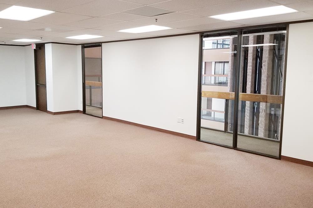 7322-7324 Southwest Freeway - 118x1-1760-sm