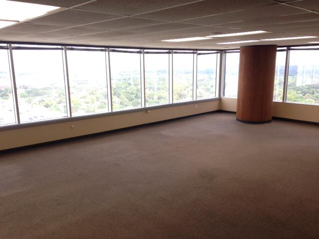 7322-7324 Southwest Freeway - 118x1-1777-sm