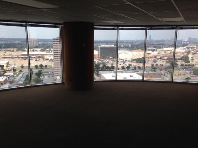 7322-7324 Southwest Freeway - 118x1-1777-sm