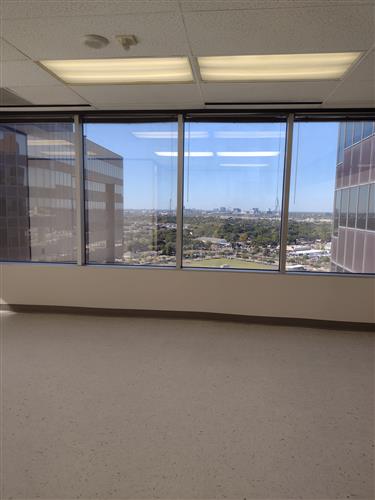 7322-7324 Southwest Freeway - 118x1-1810B-sm