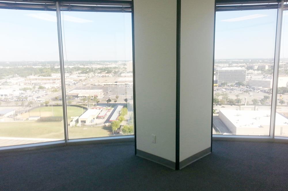 7322-7324 Southwest Freeway - 118x1-1840.01-sm