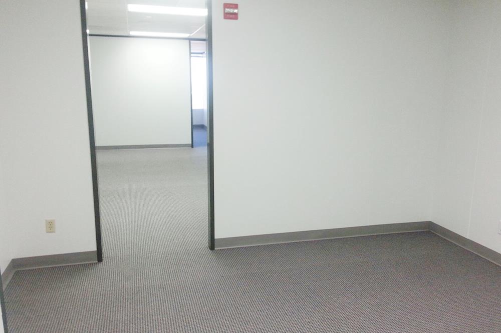 7322-7324 Southwest Freeway - 118x1-1840.01-sm