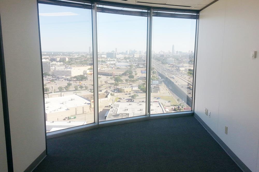 6-077074Office-1-1860-(9).jpg