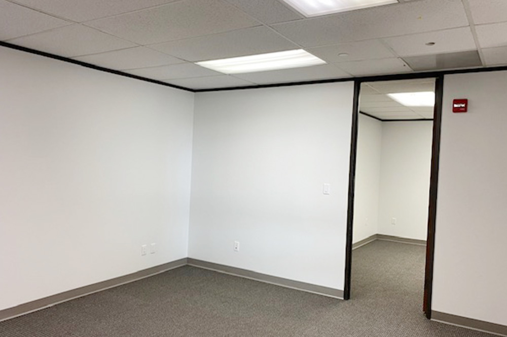 7322-7324 Southwest Freeway - 118x1-1850-sm