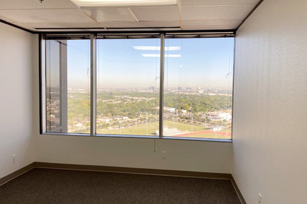 7322-7324 Southwest Freeway - 118x1-1850-sm