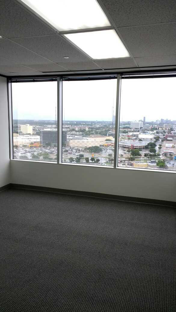 7322-7324 Southwest Freeway - 118x1-1888-sm