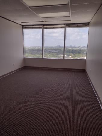 7322-7324 Southwest Freeway - 118x1-1910-sm