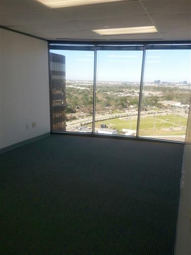 7322-7324 Southwest Freeway - 118x1-1940-sm