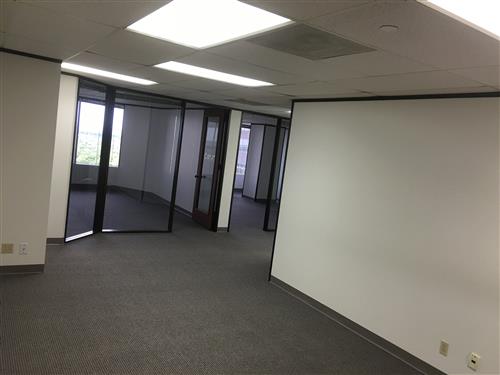 7322-7324 Southwest Freeway - 118x1-1970-sm