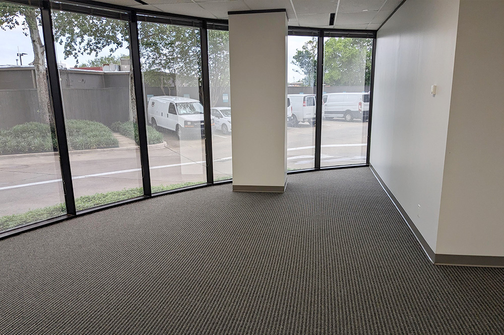 7322-7324 Southwest Freeway - 118x2-0125-sm