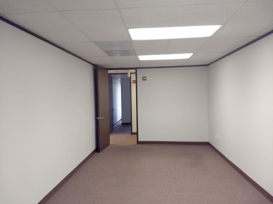 7322-7324 Southwest Freeway - 118x2-0216-sm