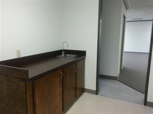 7322-7324 Southwest Freeway - 118x2-0405-sm