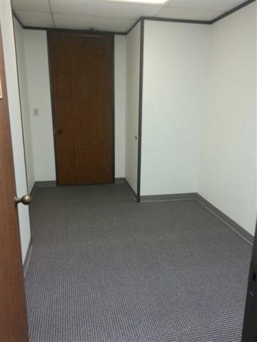 7322-7324 Southwest Freeway - 118x2-0410-sm