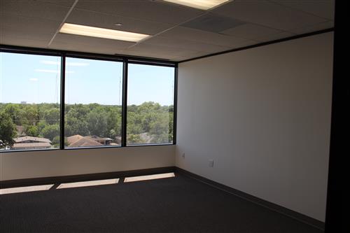 7322-7324 Southwest Freeway - 118x2-0520-sm