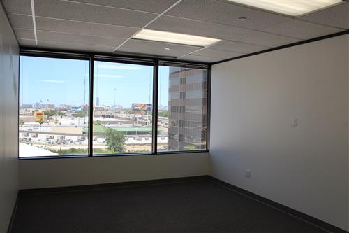 7322-7324 Southwest Freeway - 118x2-0575-sm