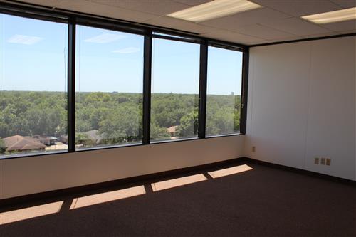 7322-7324 Southwest Freeway - 118x2-0601-sm