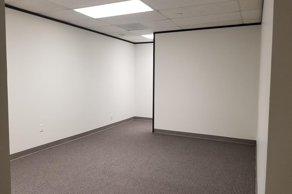 7322-7324 Southwest Freeway - 118x2-0602-sm