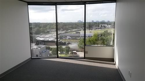 7322-7324 Southwest Freeway - 118x2-0608-sm