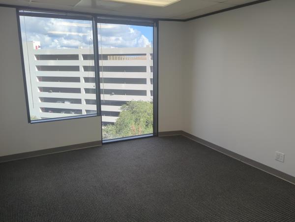 7322-7324 Southwest Freeway - 118x2-0635.01-sm