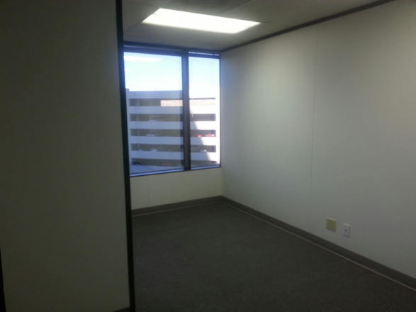 7322-7324 Southwest Freeway - 118x2-0635-sm