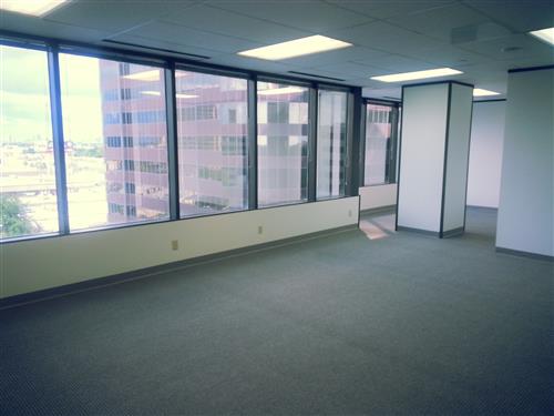 7322-7324 Southwest Freeway - 118x2-0670-sm