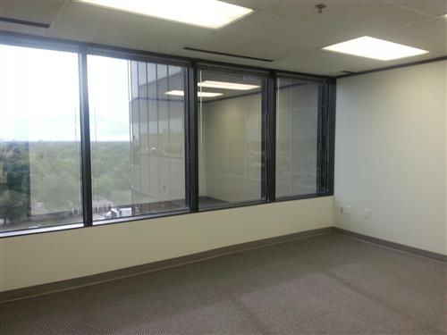 7322-7324 Southwest Freeway - 118x2-0725-sm