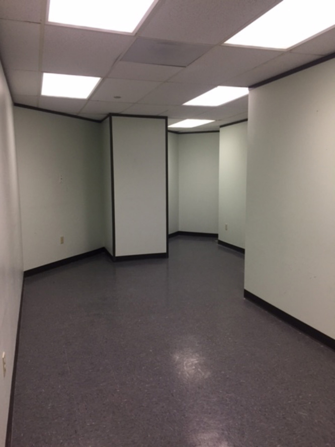 7322-7324 Southwest Freeway - 118x2-0775-sm