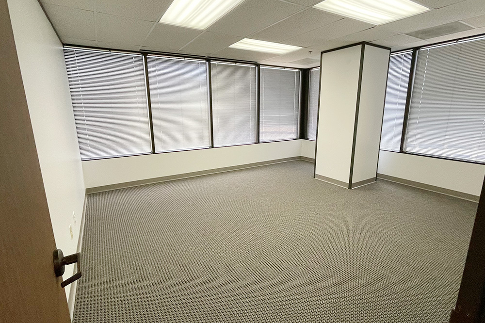 7322-7324 Southwest Freeway - 118x2-0815-sm