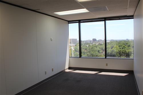 7322-7324 Southwest Freeway - 118x2-0825-sm