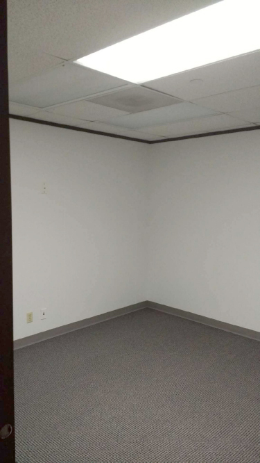 7322-7324 Southwest Freeway - 118x2-0850-sm