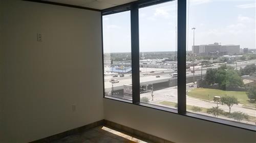 7322-7324 Southwest Freeway - 118x2-0885-sm