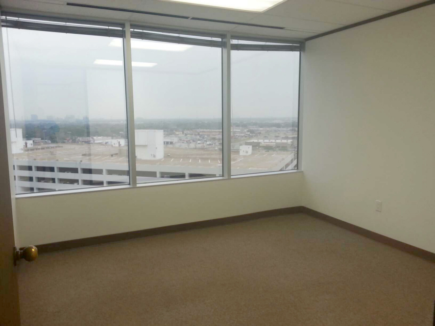 7322-7324 Southwest Freeway - 118x2-1015-sm