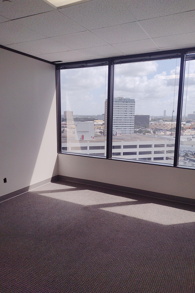 7322-7324 Southwest Freeway - 118x2-1050-sm