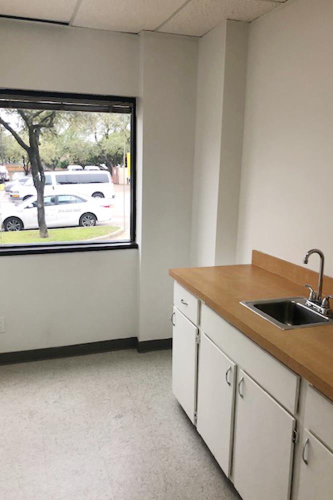 9304 Forest Ln - 121xN165-sm
