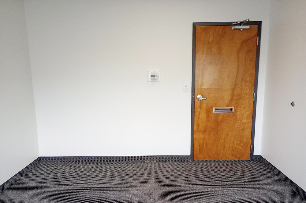 9304 Forest Ln - 1-UIS130x121