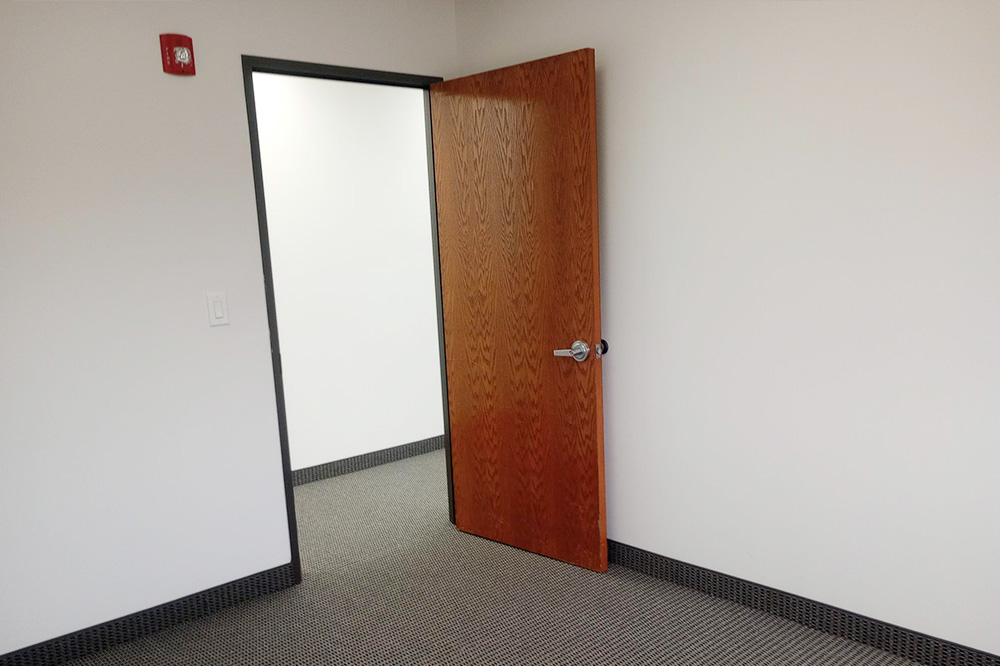 9304 Forest Ln - 121xS220-sm