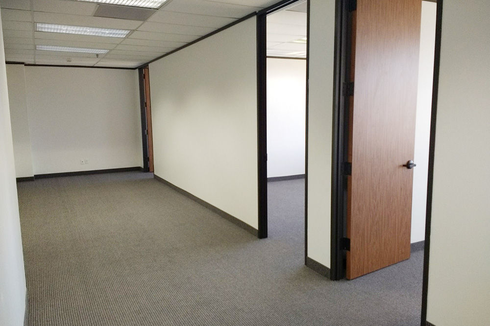 2-075234Office-1010-02.jpg