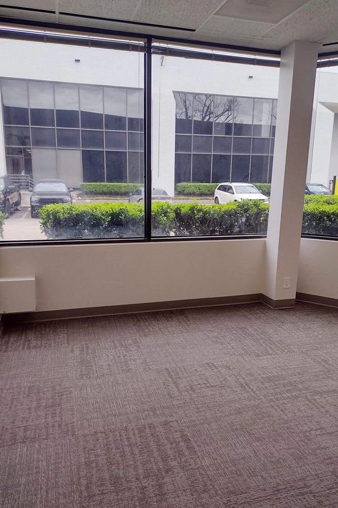 340-350 N Sam Houston Pkwy E - 127xA1003-sm