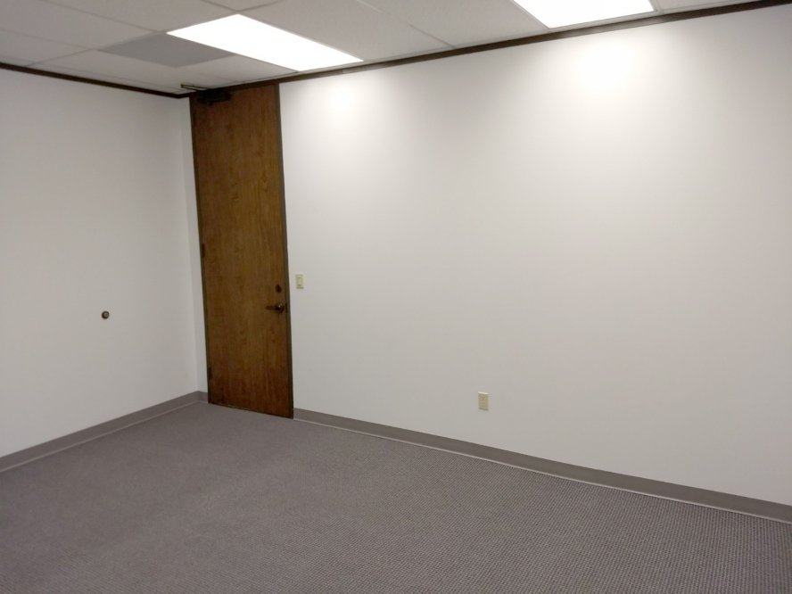 340-350 N Sam Houston Pkwy E - 127xA160D-sm