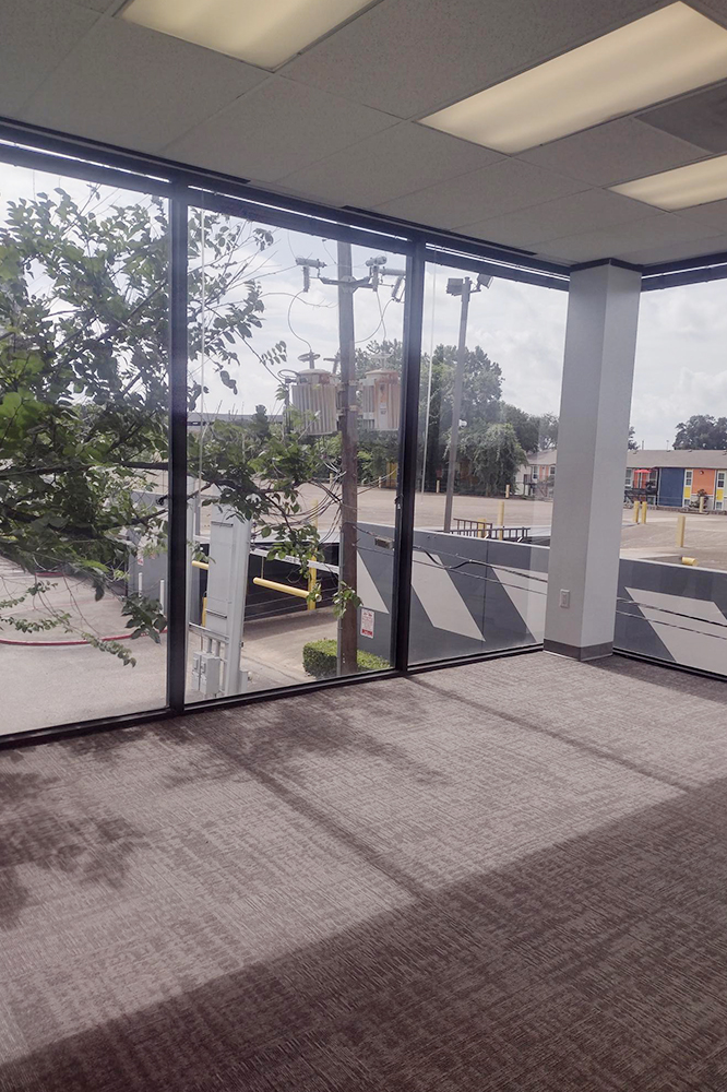 1-UIA2046x127.jpg