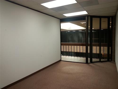 340-350 N Sam Houston Pkwy E - 127xA234-sm