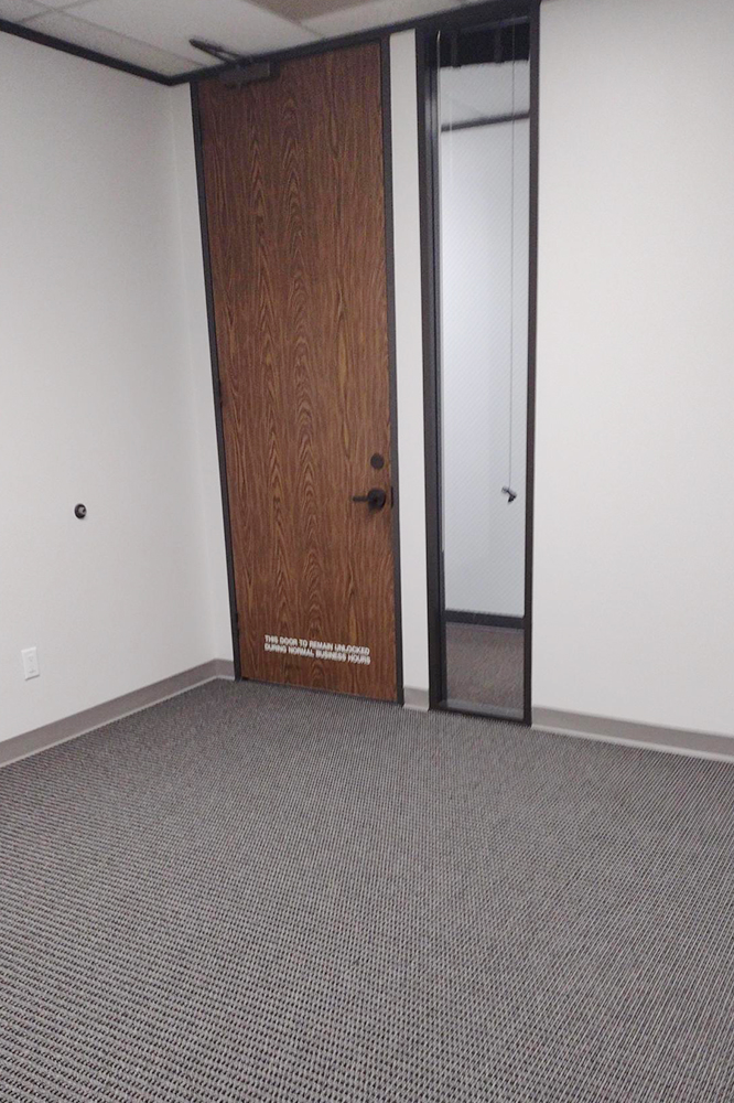 340-350 N Sam Houston Pkwy E - 127xA235-sm