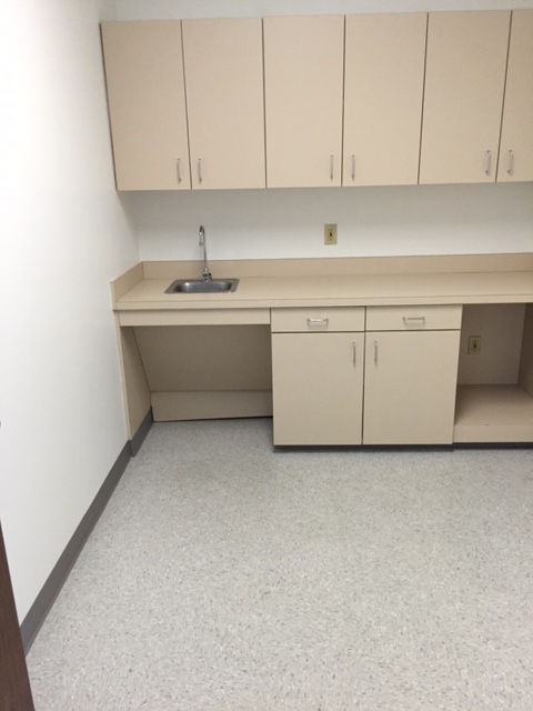 340-350 N Sam Houston Pkwy E - 127xA258-sm