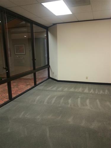 340-350 N Sam Houston Pkwy E - 127xB102-sm