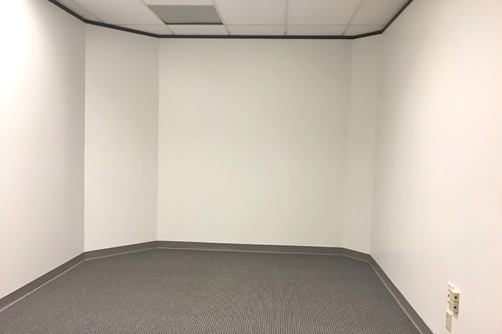 340-350 N Sam Houston Pkwy E - 127xB205-sm