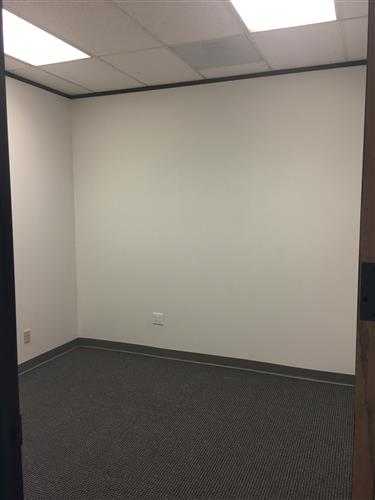 340-350 N Sam Houston Pkwy E - 127xB233-sm