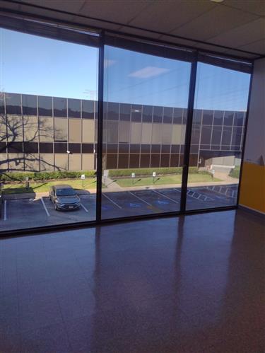 340-350 N Sam Houston Pkwy E - 1-UIB238.01x127